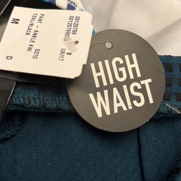 Forever 21 brand size M high waist leggings- NWT - Picture 6 of 7